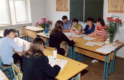 Филолгический факультет: ГАК. 2001г.